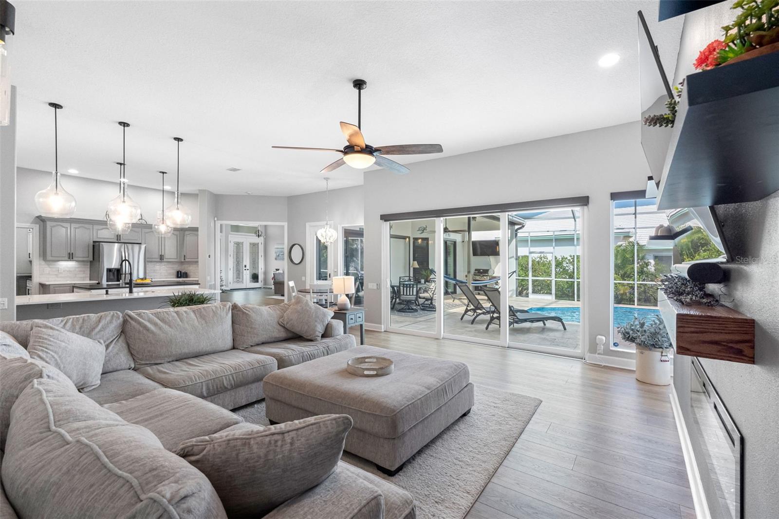 BAYOU CLUB ESTATES - Residential