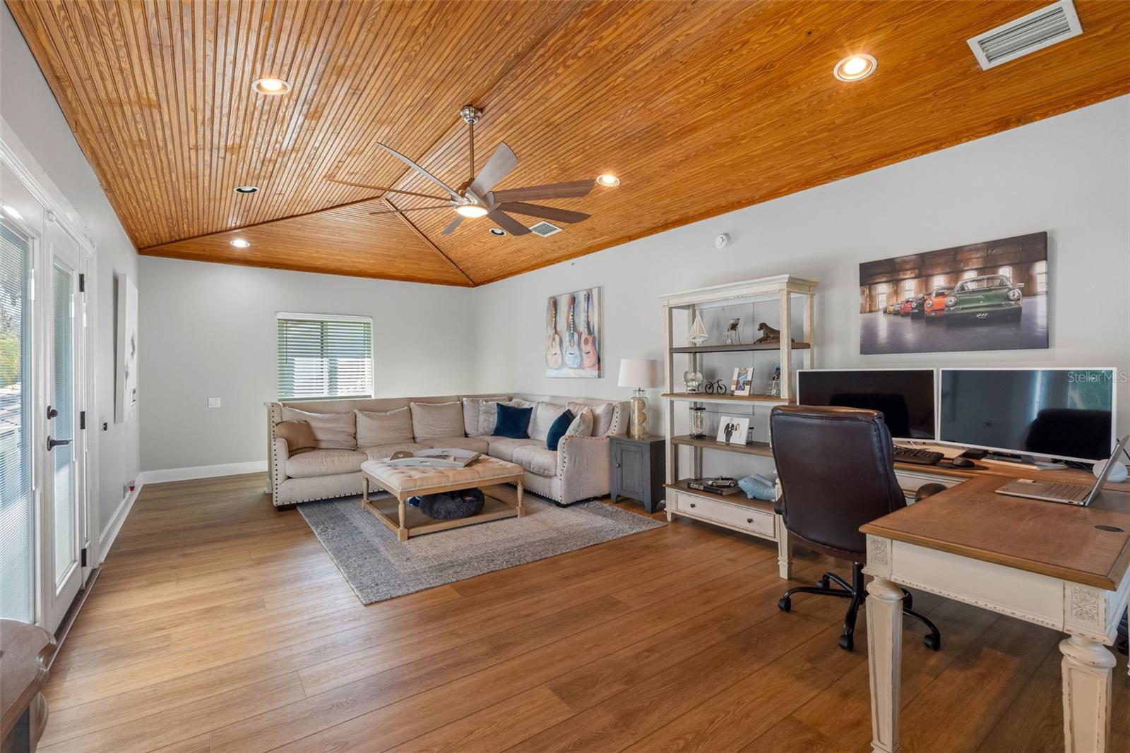 BAYOU CLUB ESTATES - Residential