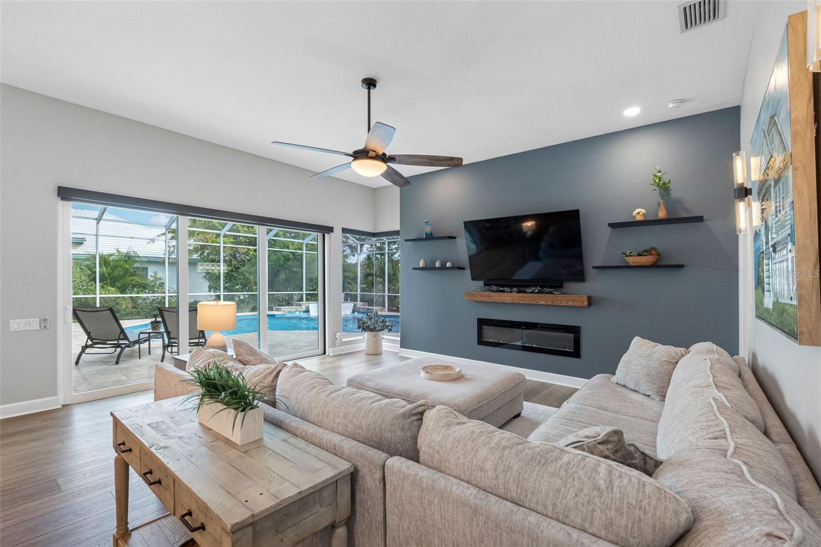 BAYOU CLUB ESTATES - Residential