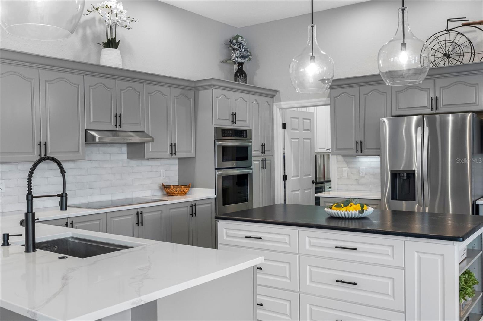 BAYOU CLUB ESTATES - Residential