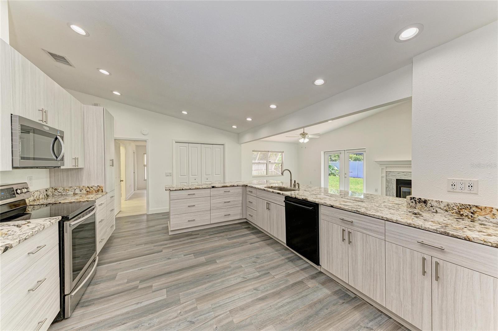 BELAIR BAYOU - Residential