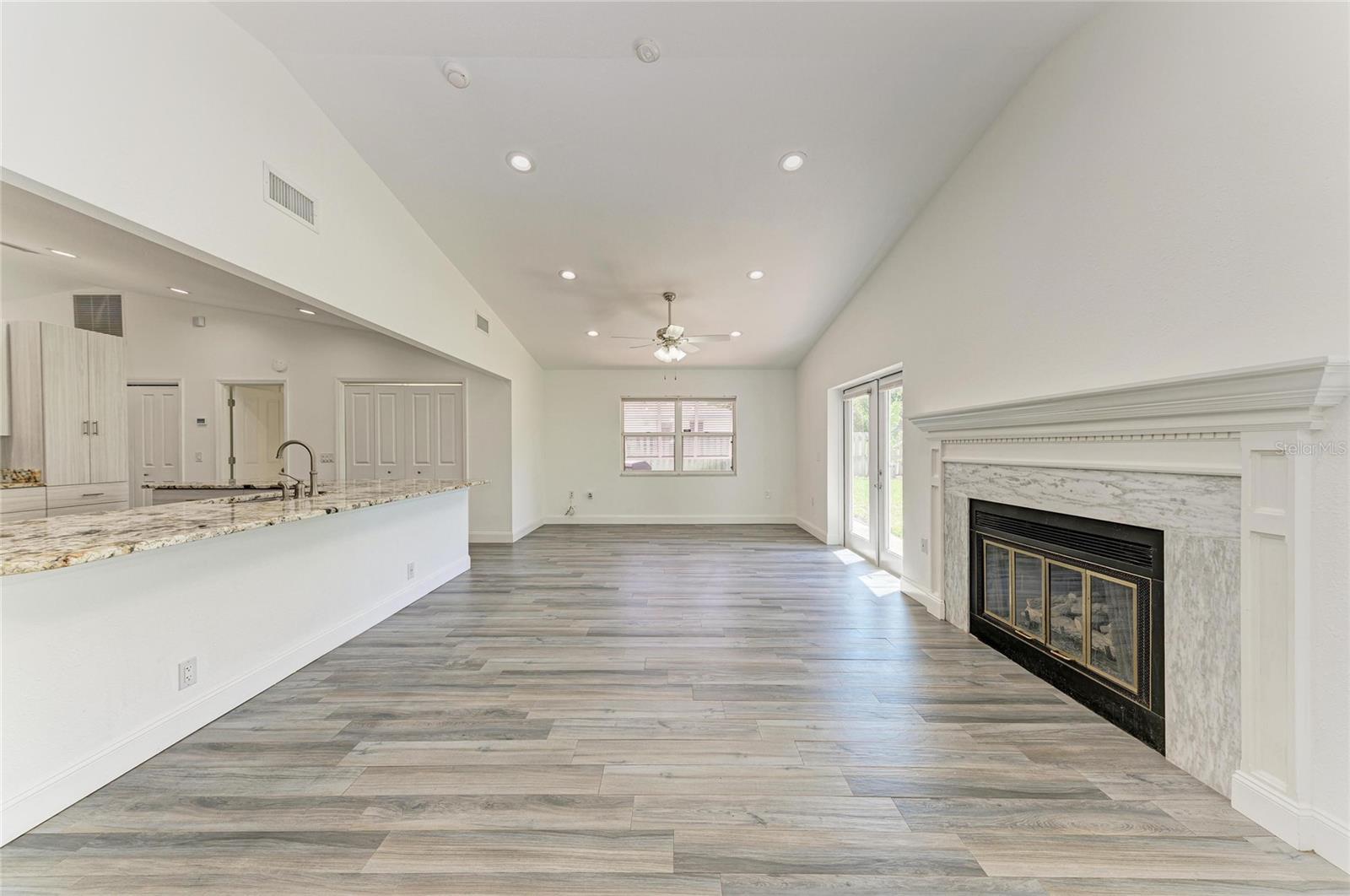 BELAIR BAYOU - Residential