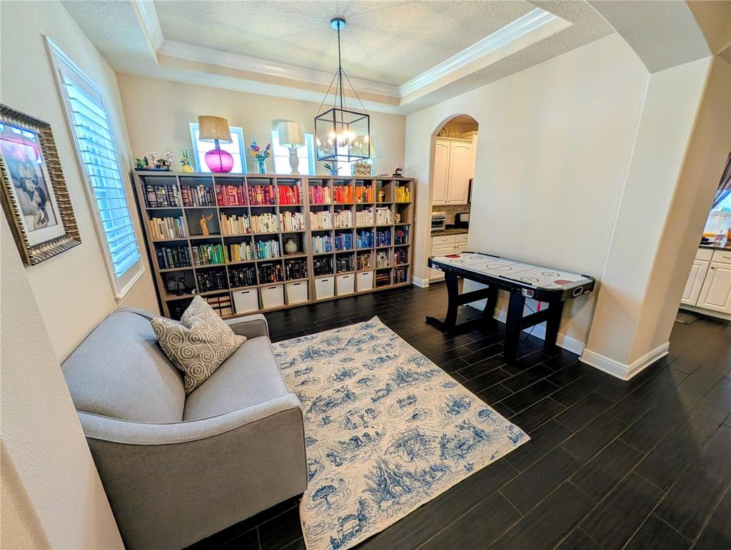 Photo of 20119 Eagles Landing Way, Tampa, FL 33647 (MLS # TB8437574)