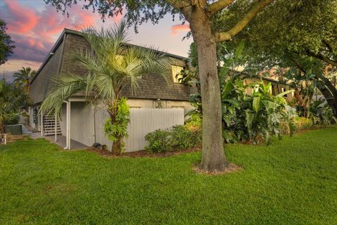 Photo of 1954 Conway Road #11, Orlando, FL 32812 (MLS # O6344983)