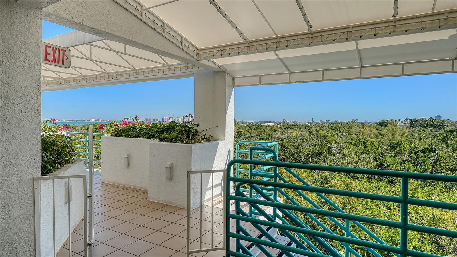 TANGERINE BAY CLUB - Residential