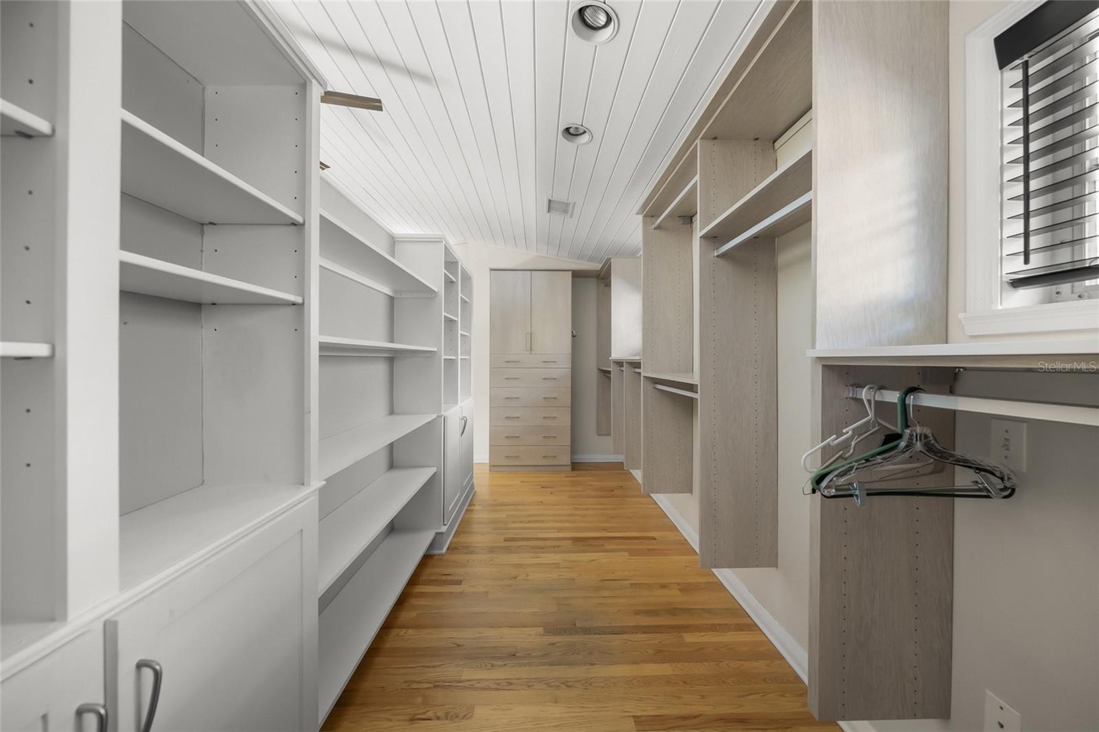 SHORELAND WOODS SUB - Residential