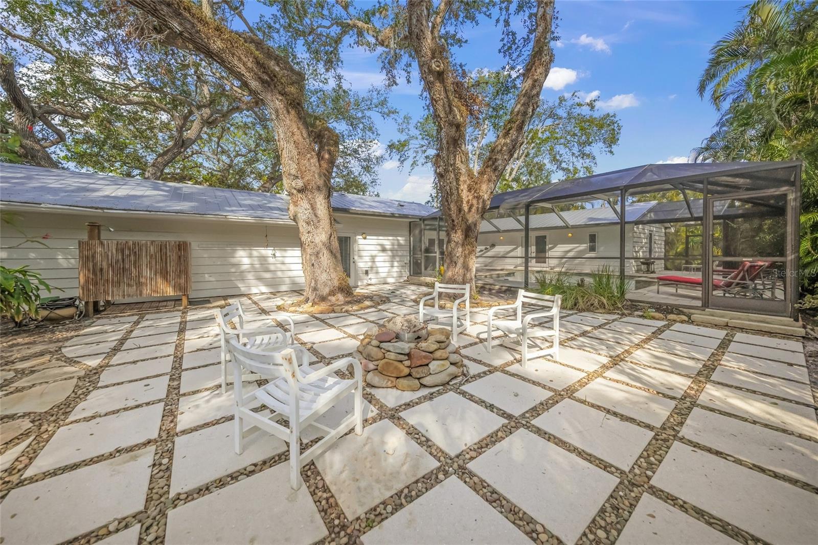 SHORELAND WOODS SUB - Residential