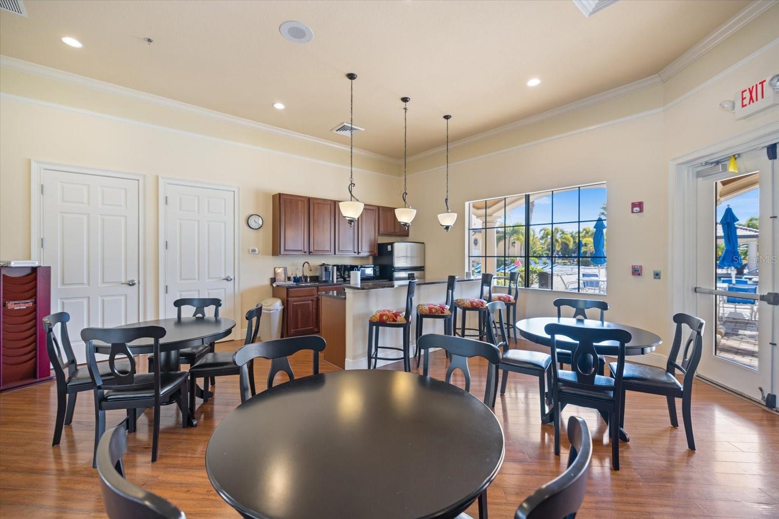 VENETIAN FALLS PH 1 - Residential