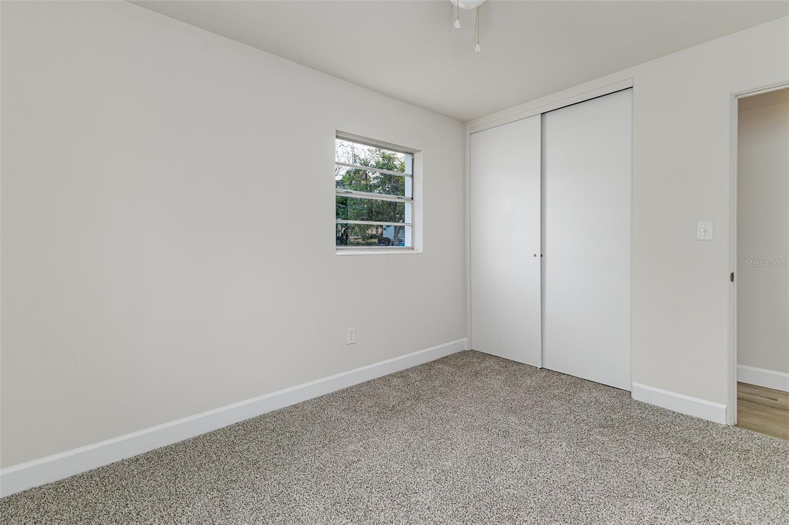 HILLSIDE MANOR - Residential