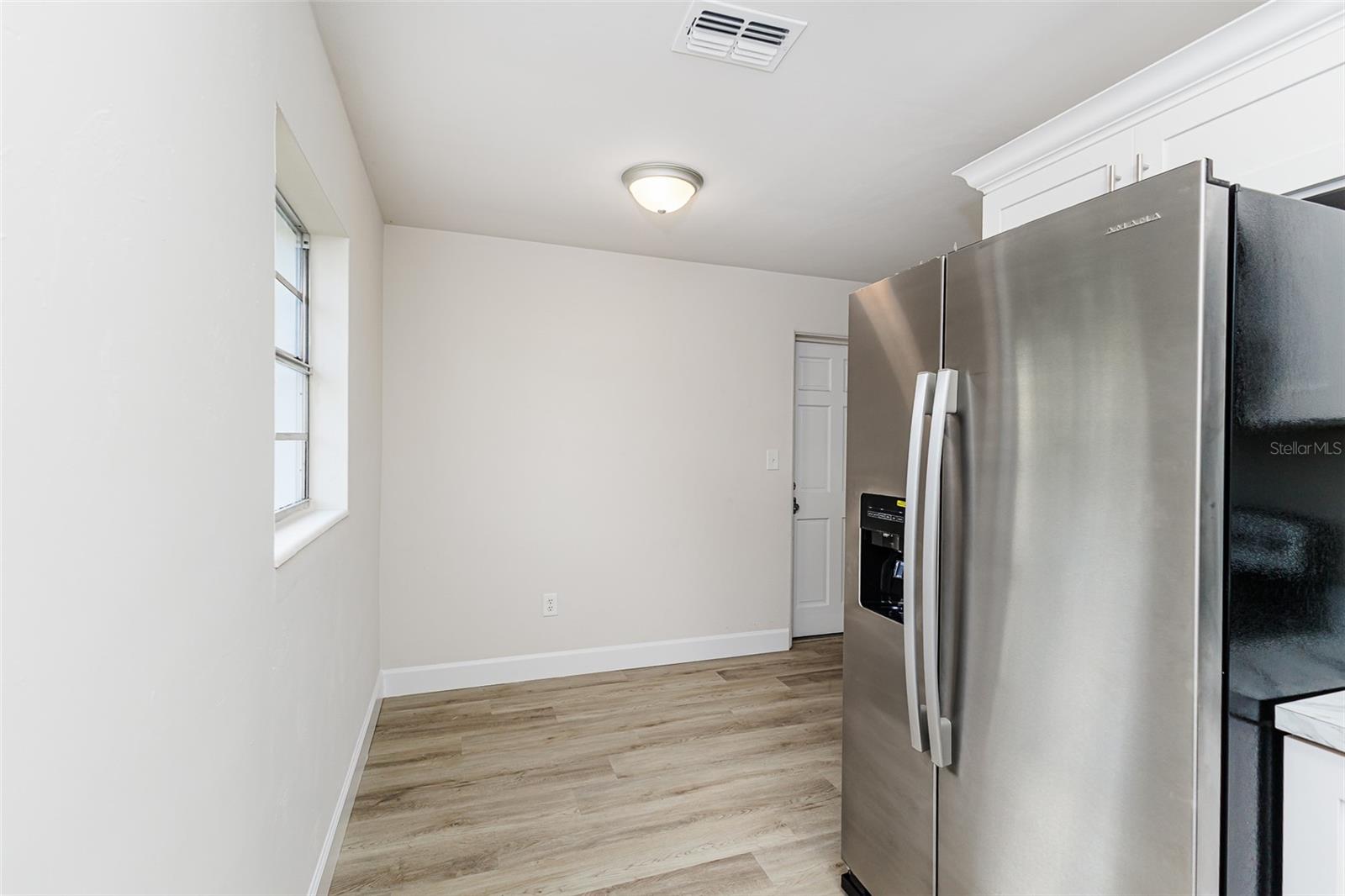 HILLSIDE MANOR - Residential