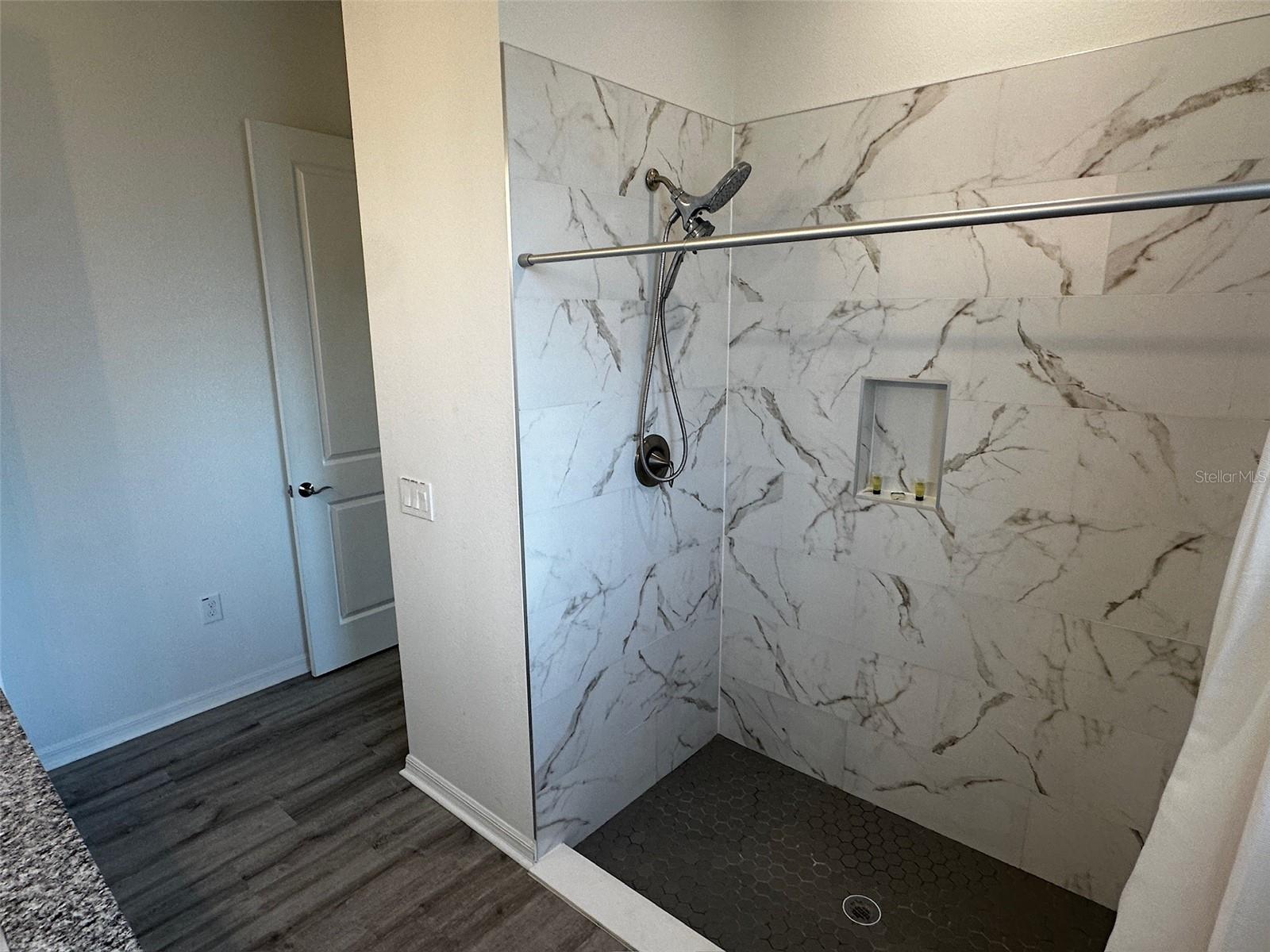 DANSVILLE - PH 2 - Residential Lease