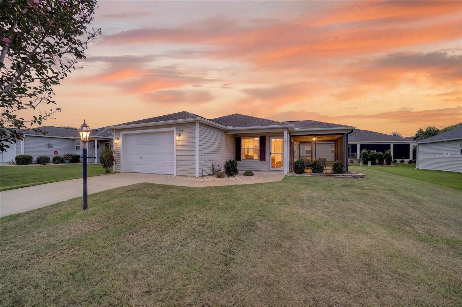 3437 GREENACRES TERRACE