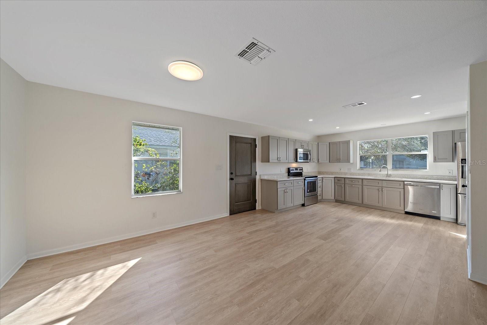 IRVINGTON HEIGHTS - Residential