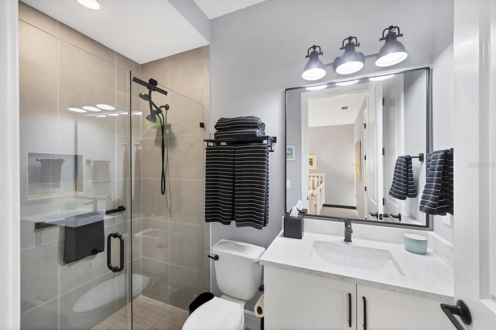 SANDHILL LAKE - Residential