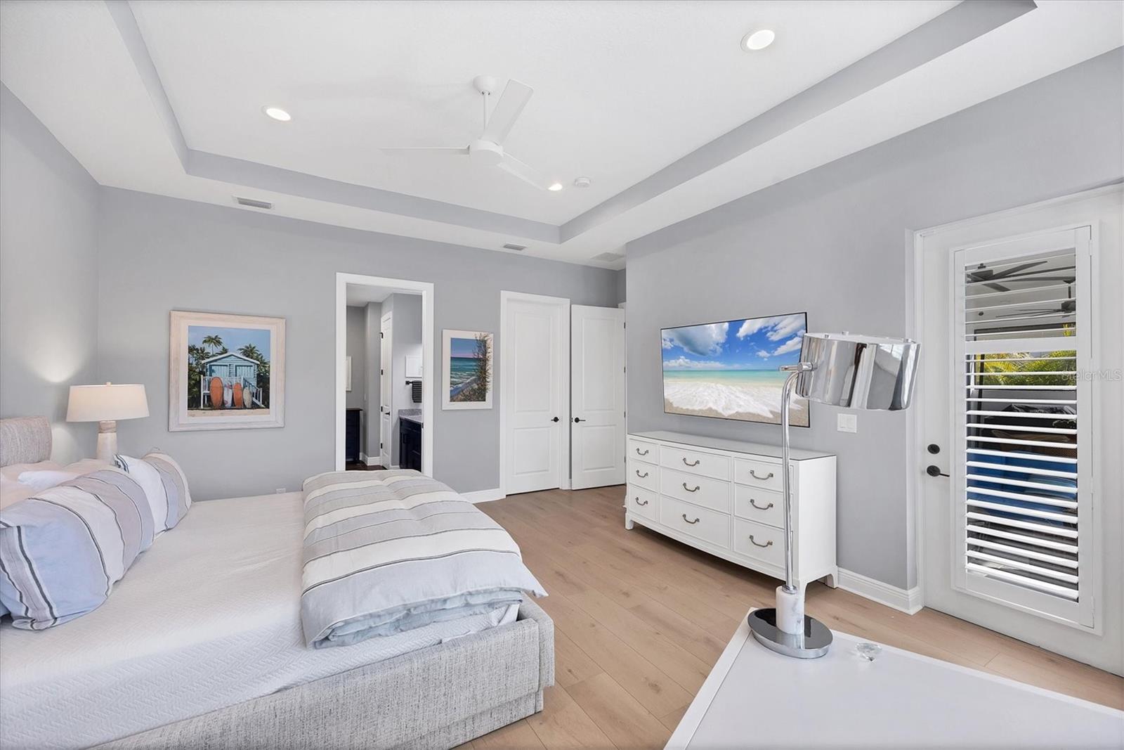 SANDHILL LAKE - Residential