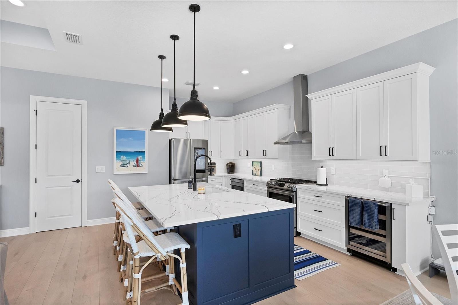 SANDHILL LAKE - Residential