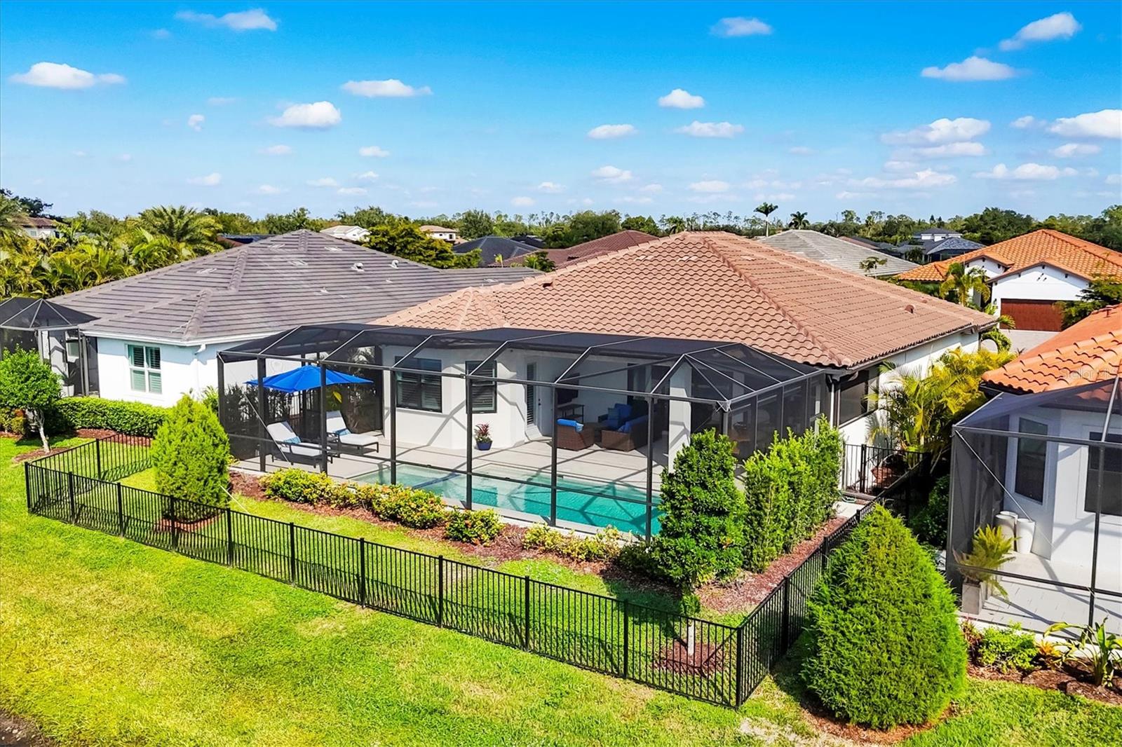 SANDHILL LAKE - Residential