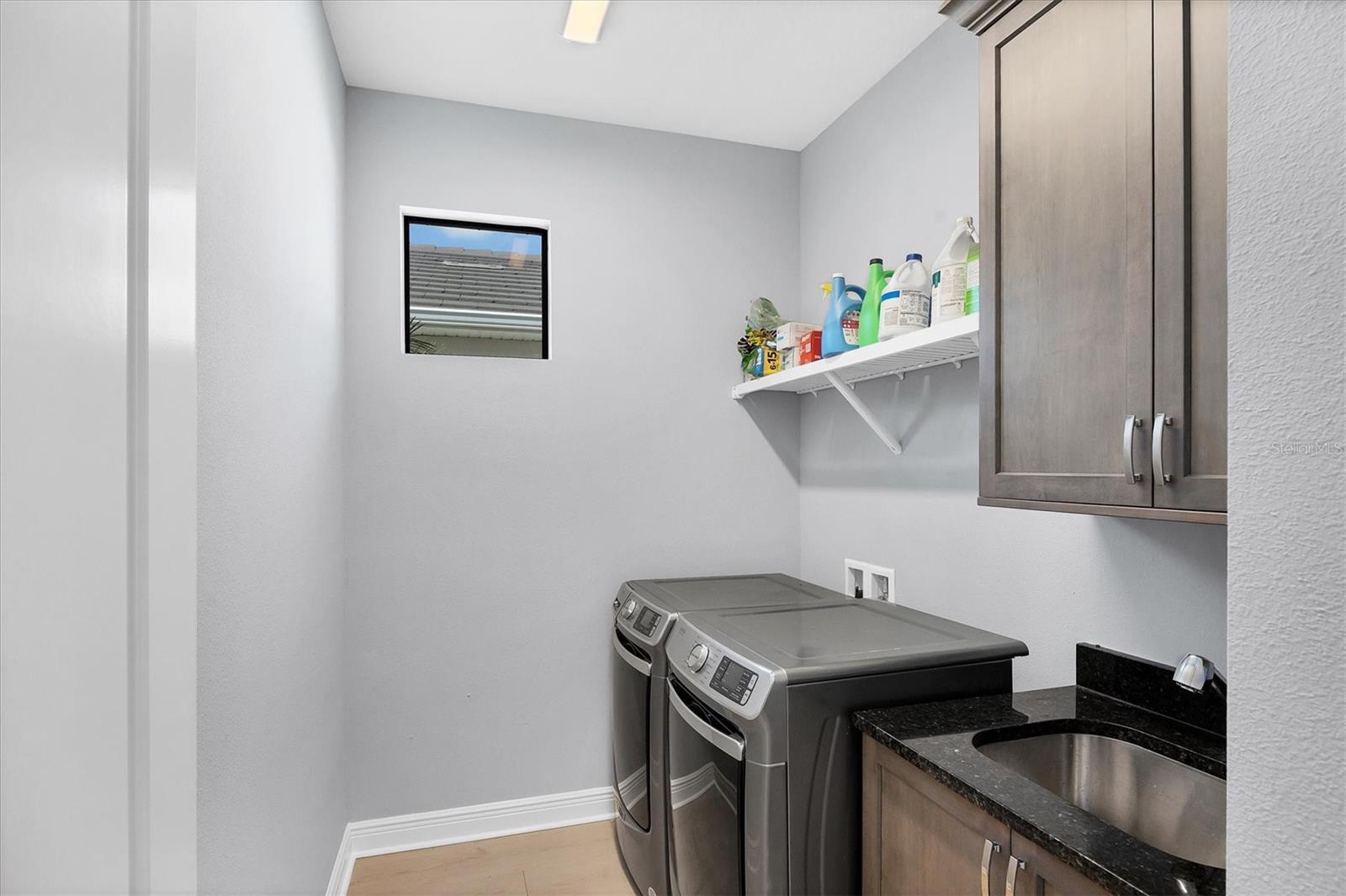 SANDHILL LAKE - Residential