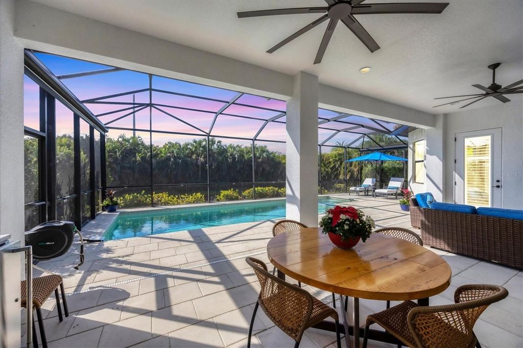 Photo of 8020 Clearwater Court, Sarasota, FL 34241 (MLS # A4672945)