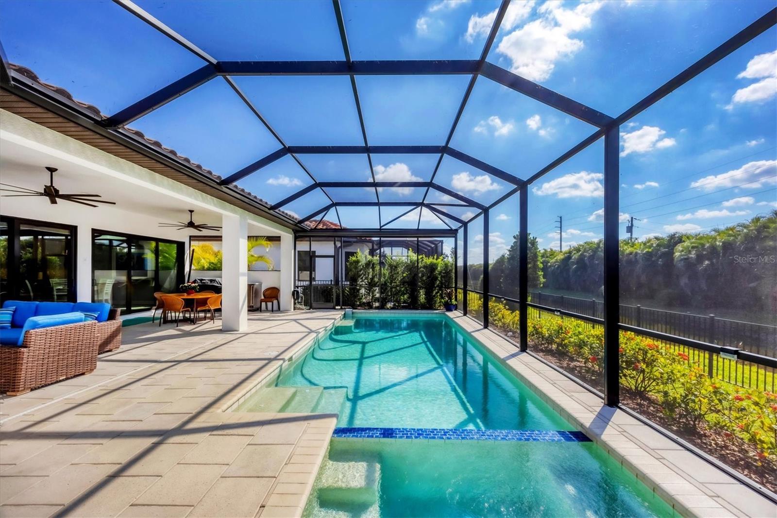 SANDHILL LAKE - Residential