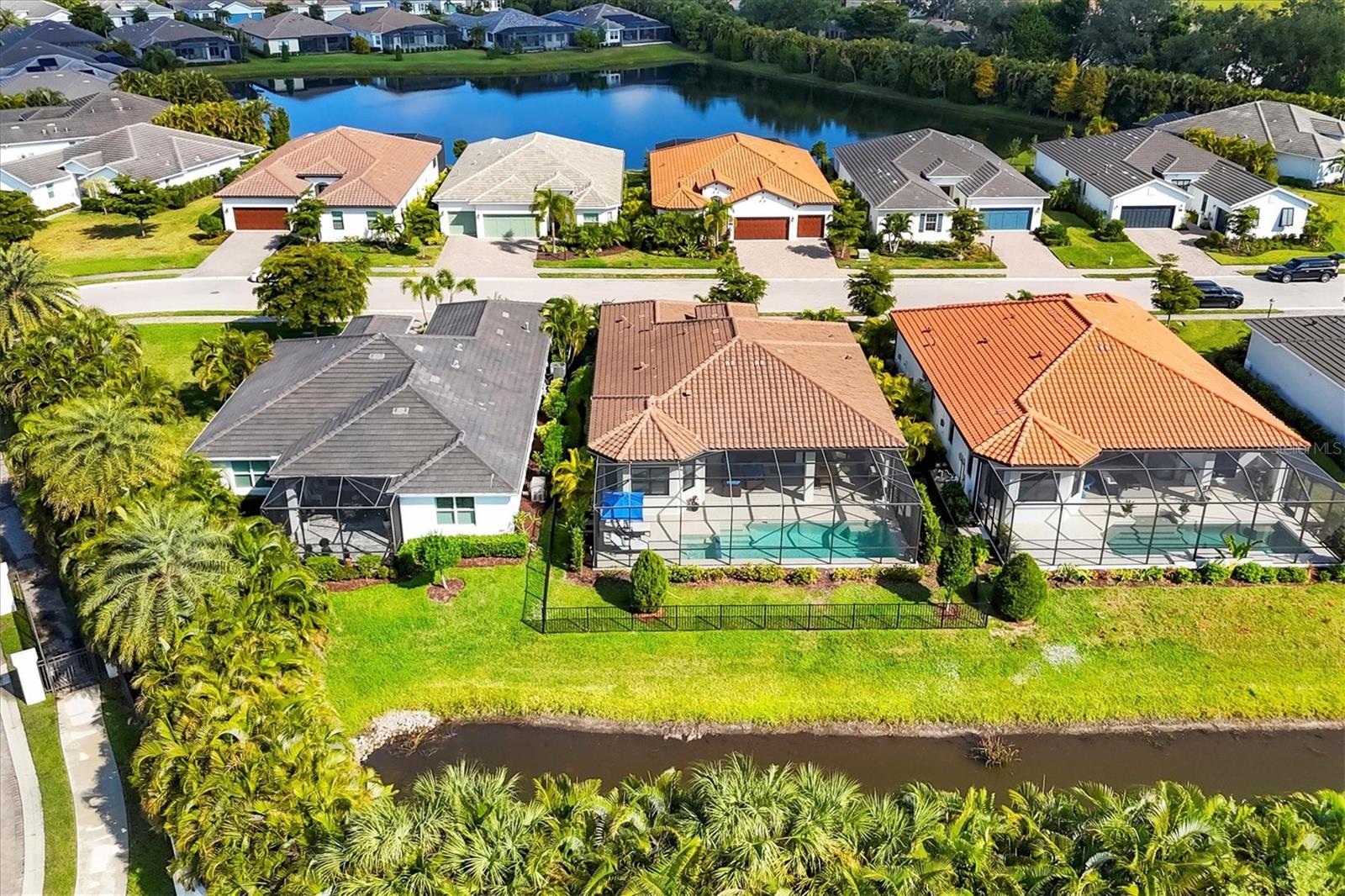 SANDHILL LAKE - Residential