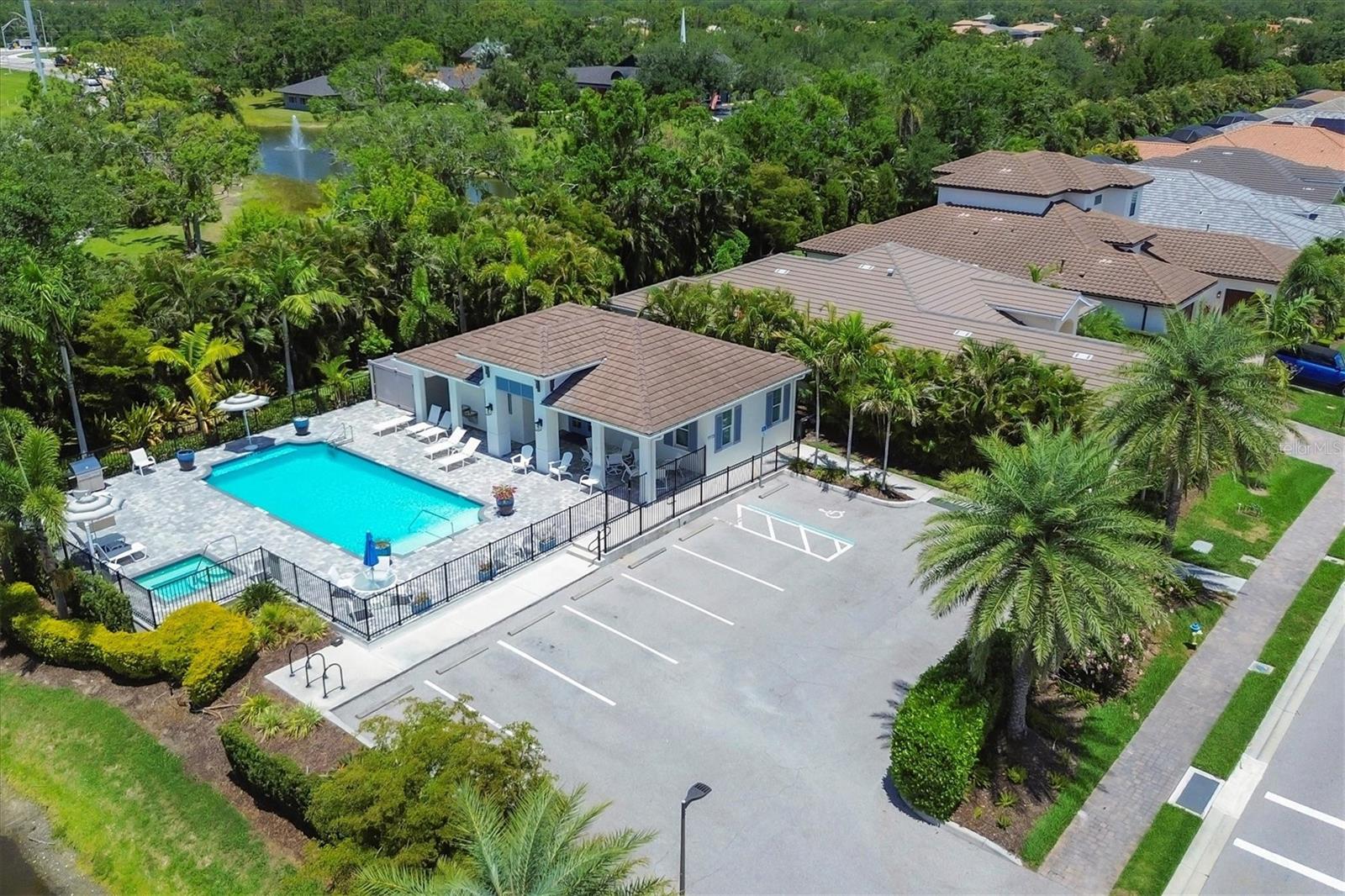 SANDHILL LAKE - Residential