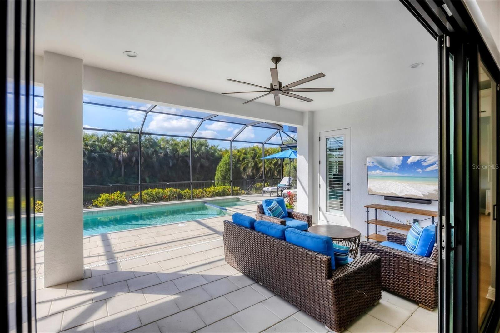 SANDHILL LAKE - Residential