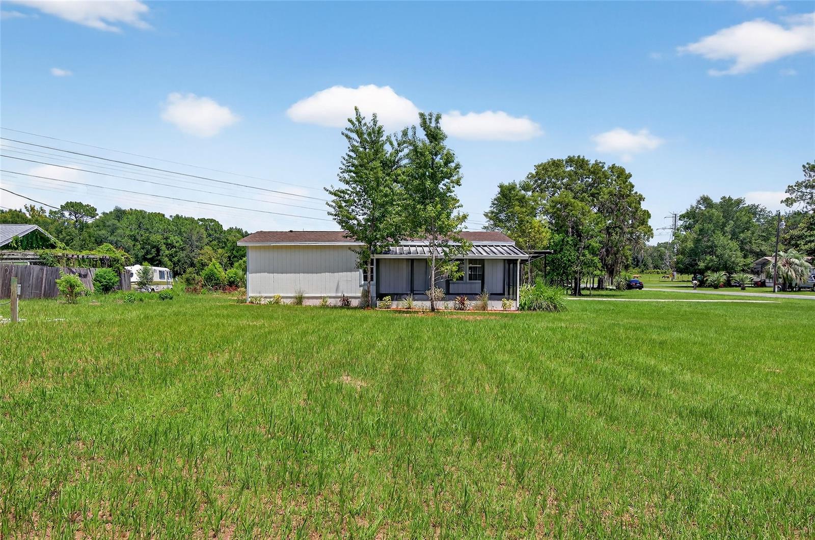 6401 W ROBIN LANE