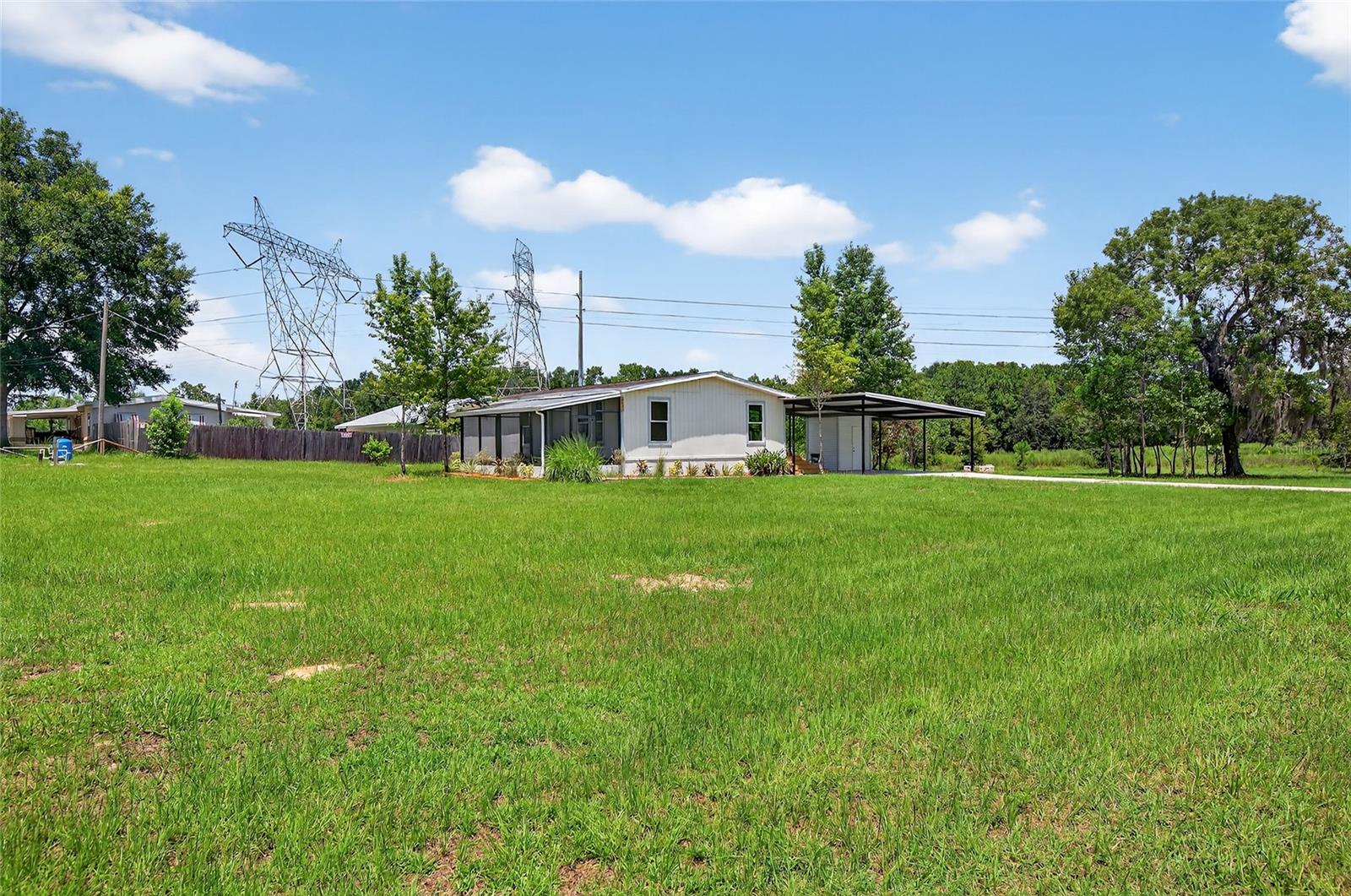6401 W ROBIN LANE