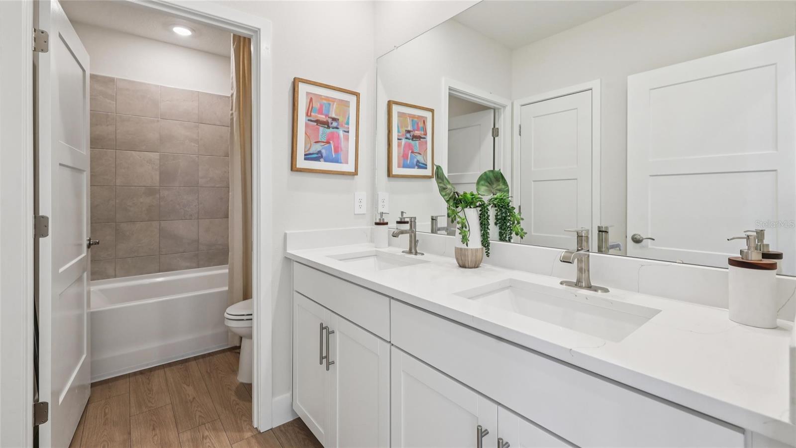 TARTAN FARMS AT WINDING OAKS - Residential