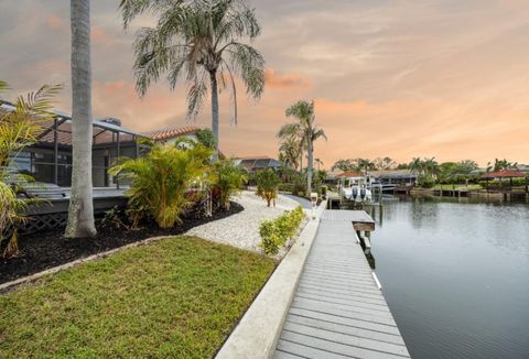 5809 CRUISER WAY TAMPA FL 33615
