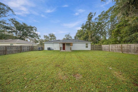 Tiny photo for 5931 NW 62nd Place, Ocala, FL 34482 (MLS # OM734927)