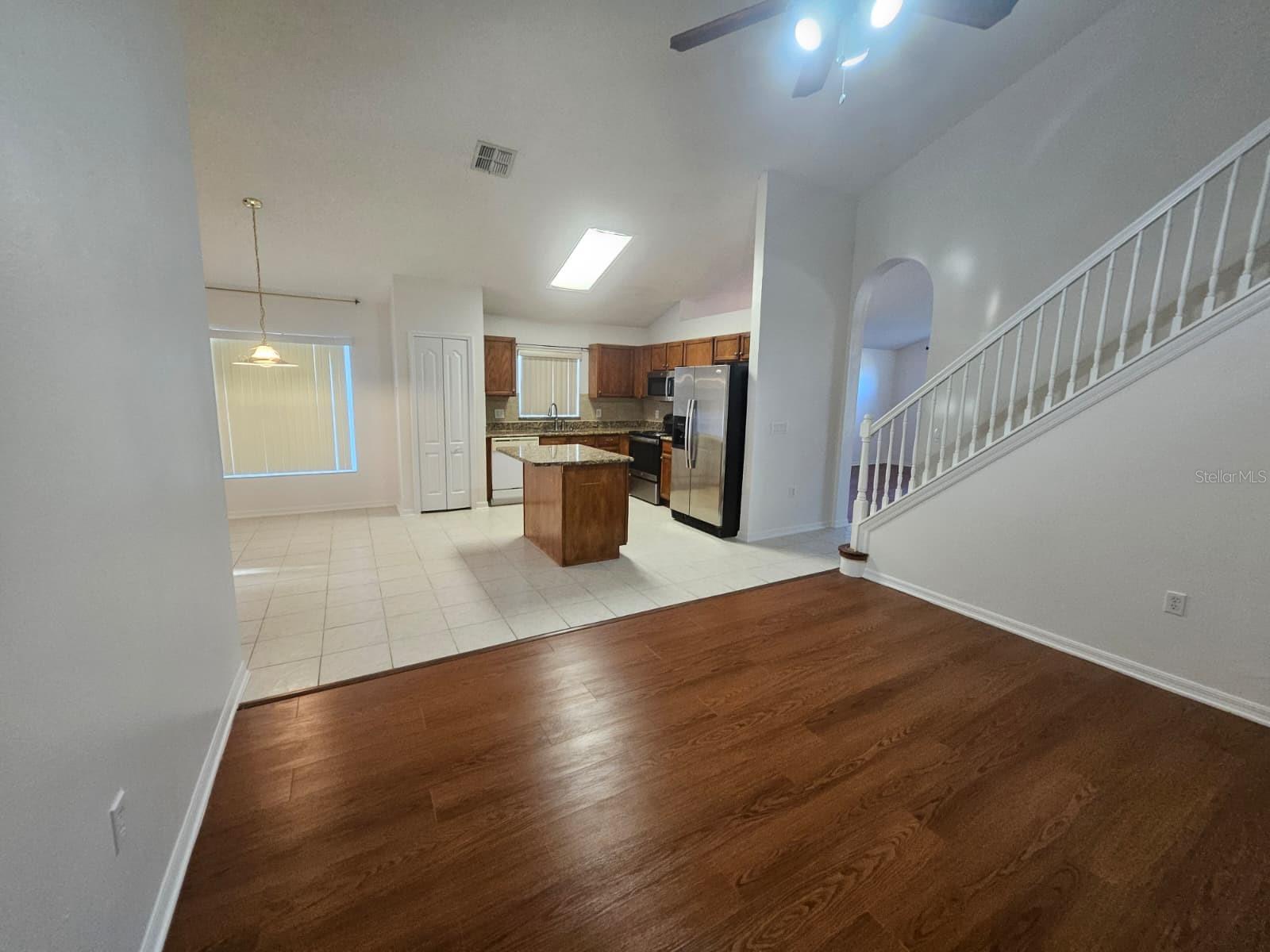 ANDOVER CAY PH 03 50 86 - Residential Lease