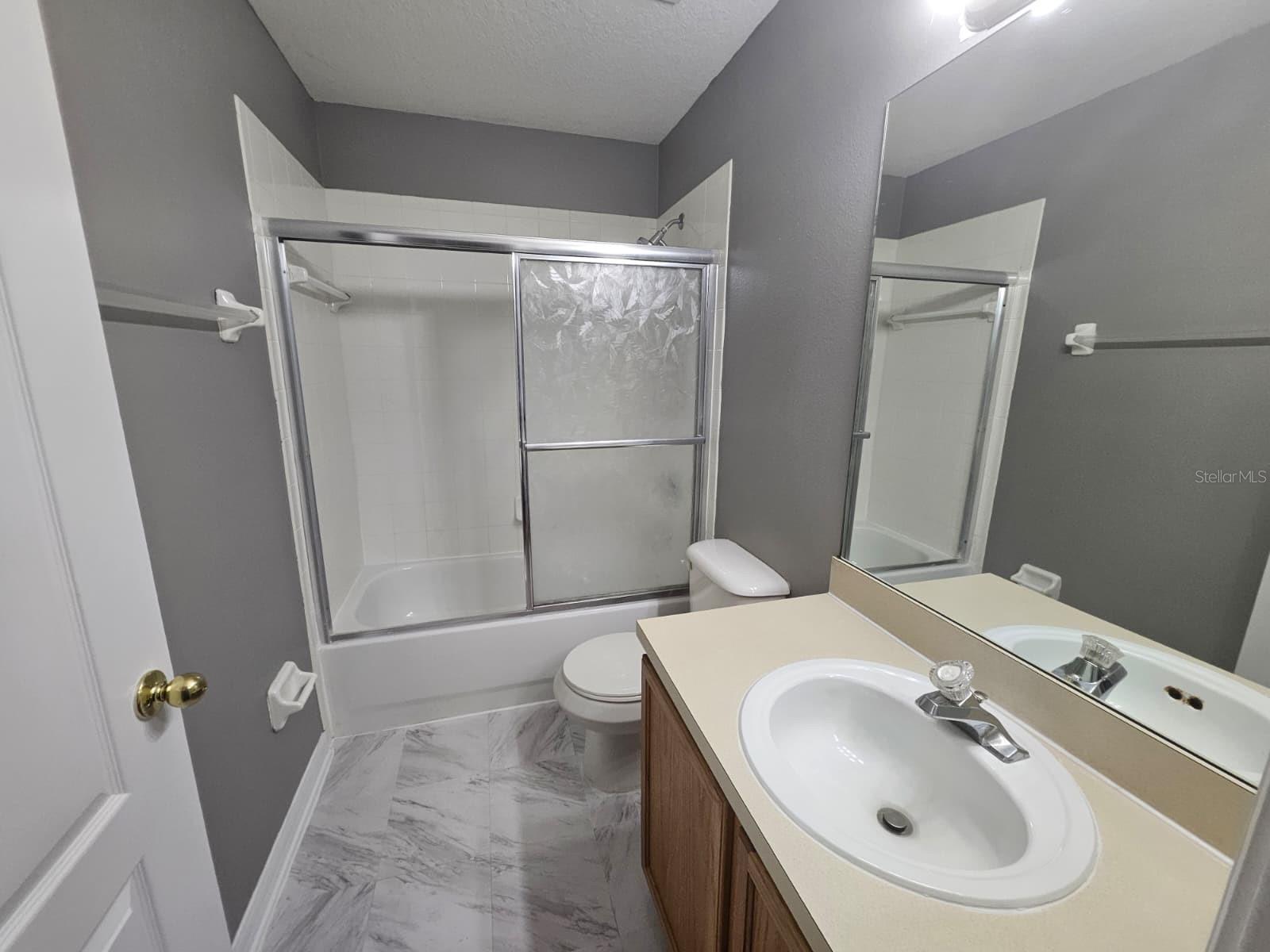 ANDOVER CAY PH 03 50 86 - Residential Lease