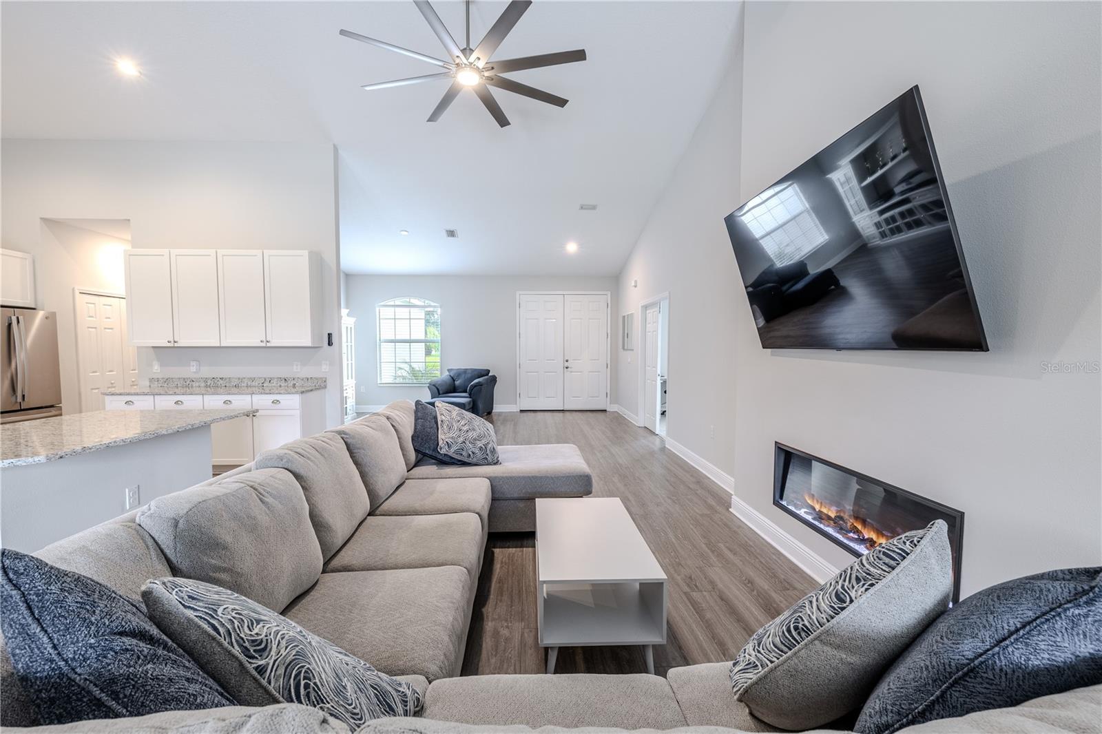 FLINT LAKE ESTATES SUB - Residential