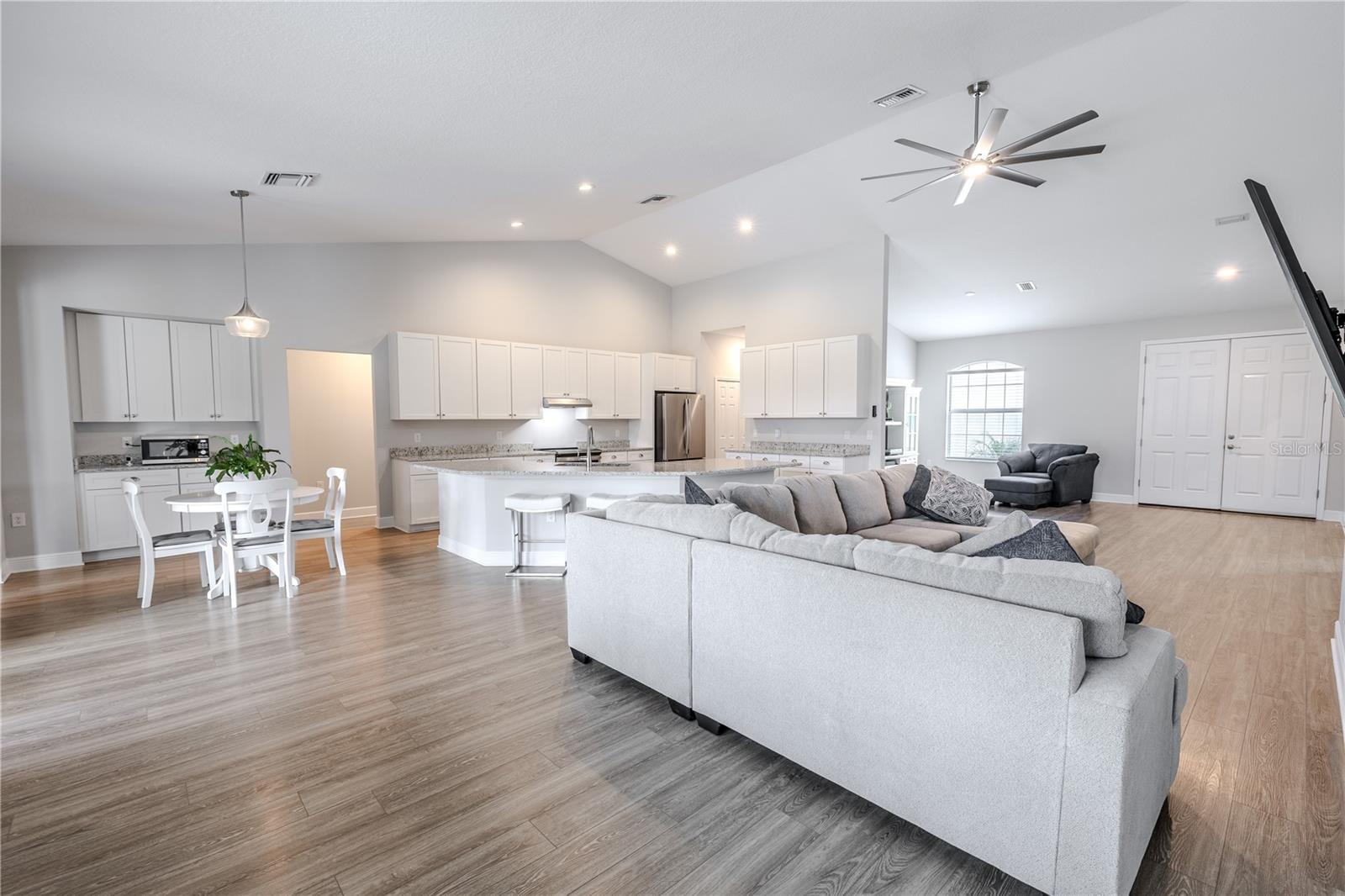 FLINT LAKE ESTATES SUB - Residential