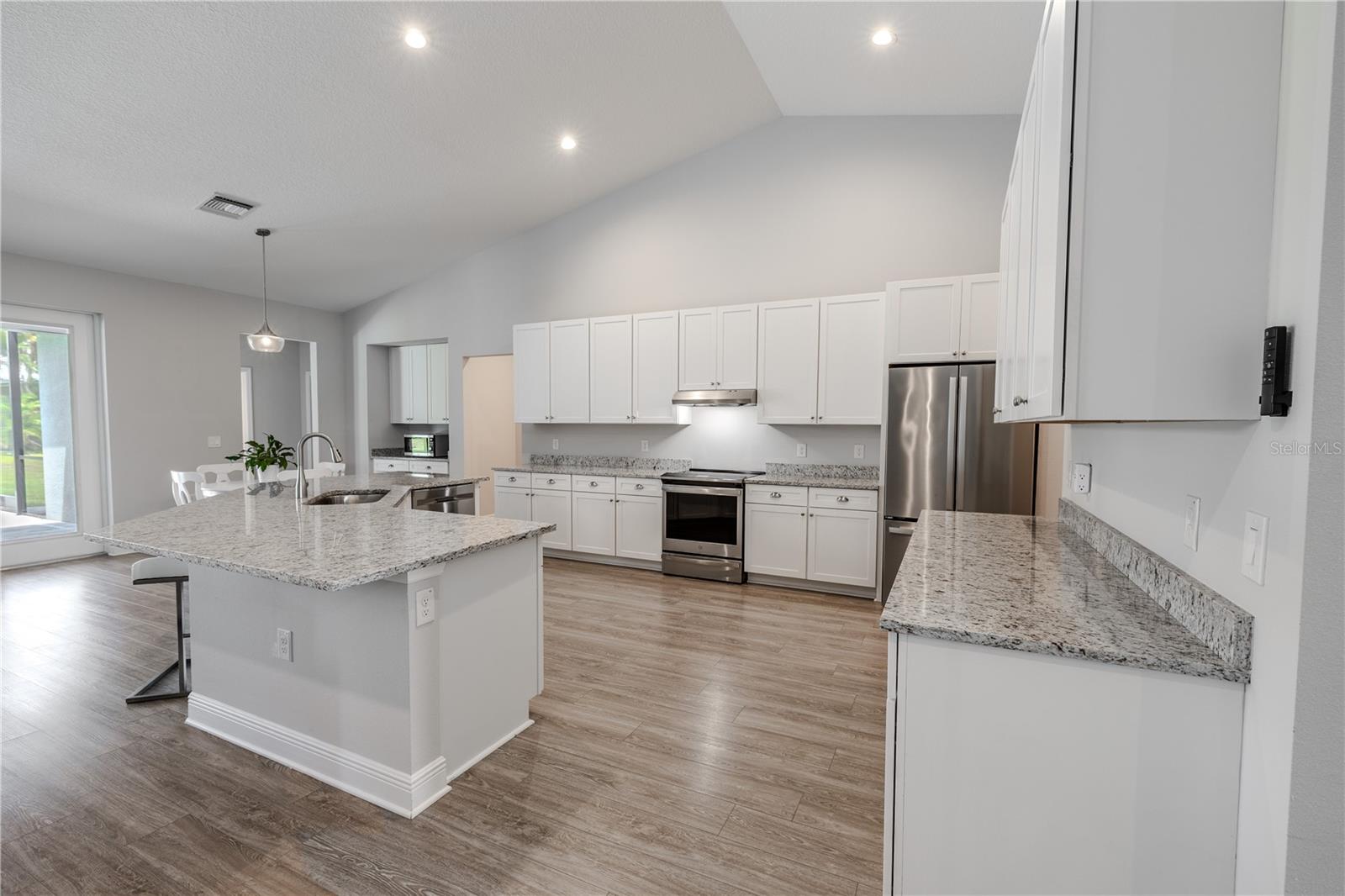 FLINT LAKE ESTATES SUB - Residential