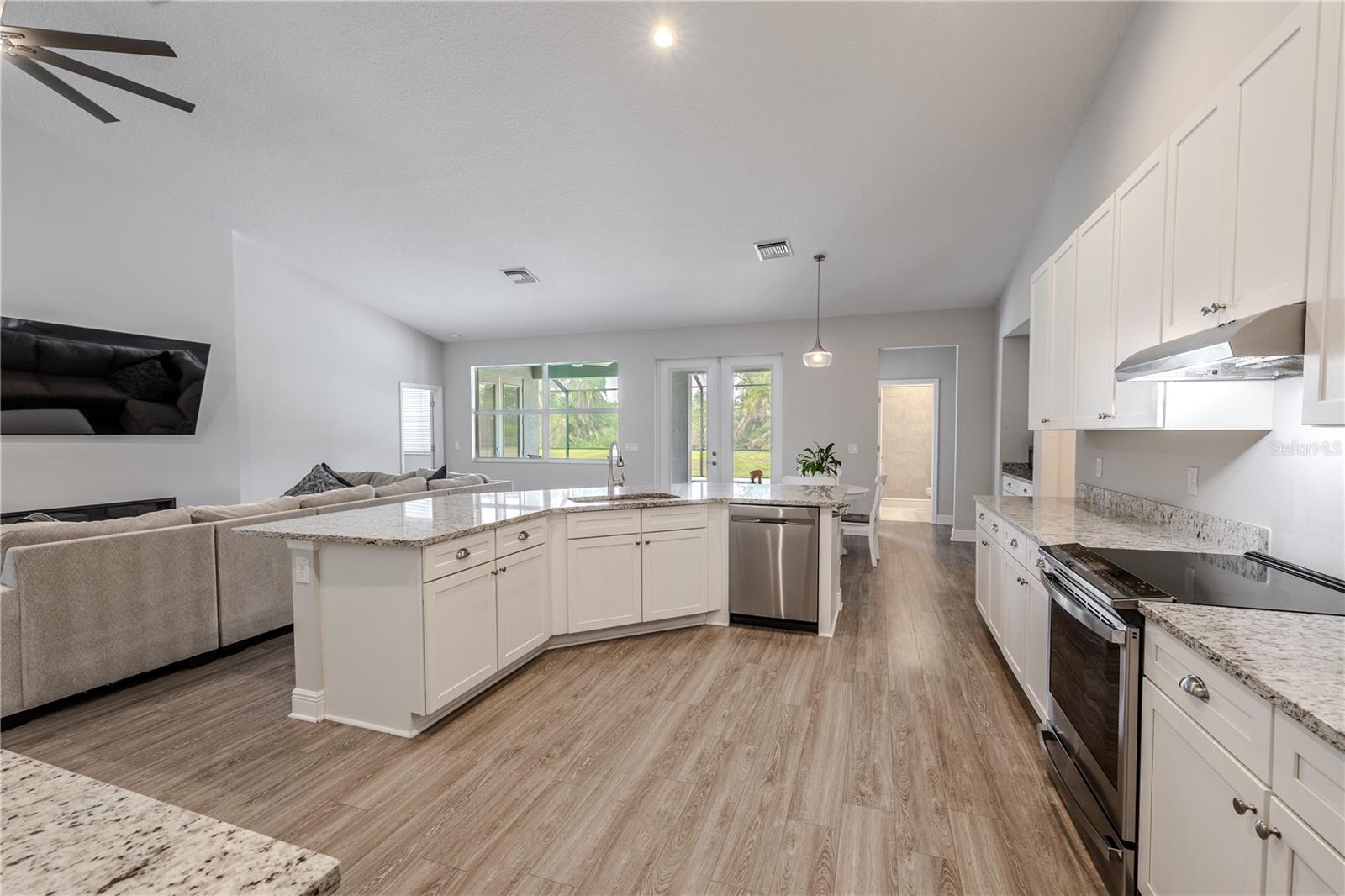 FLINT LAKE ESTATES SUB - Residential