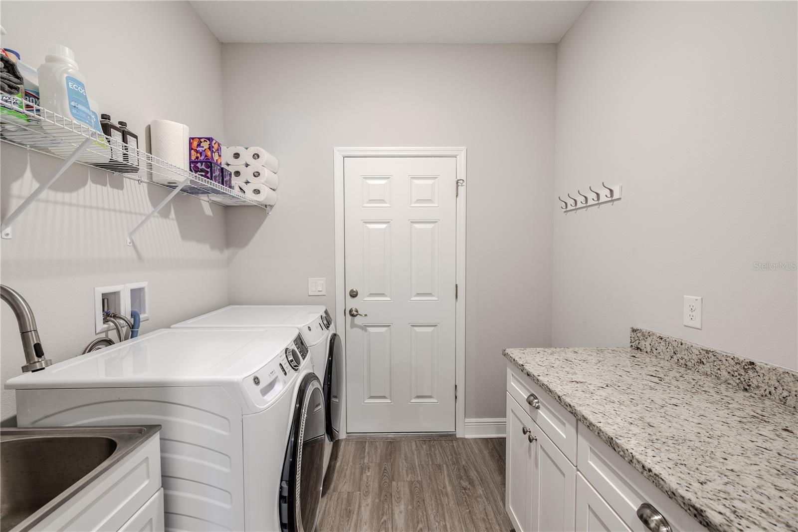 FLINT LAKE ESTATES SUB - Residential