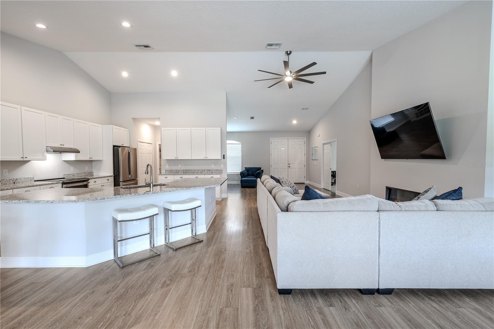 FLINT LAKE ESTATES SUB - Residential