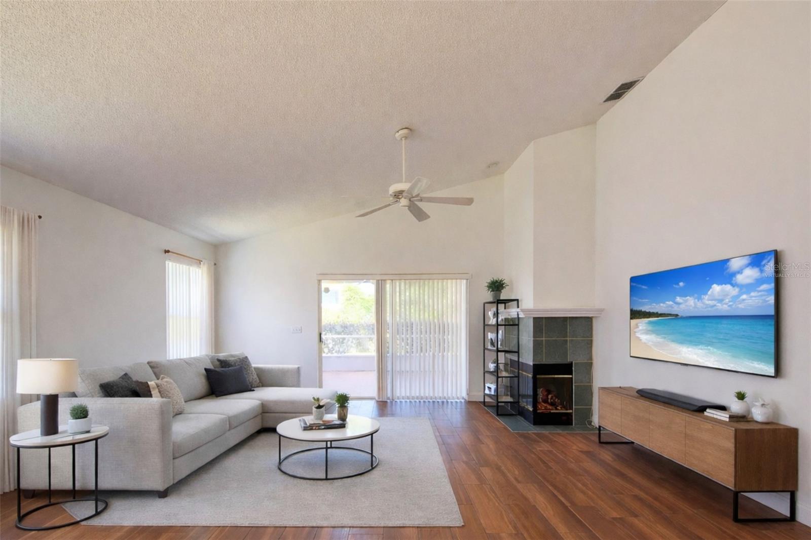 LAKE DAVENPORT ESTATES - Residential