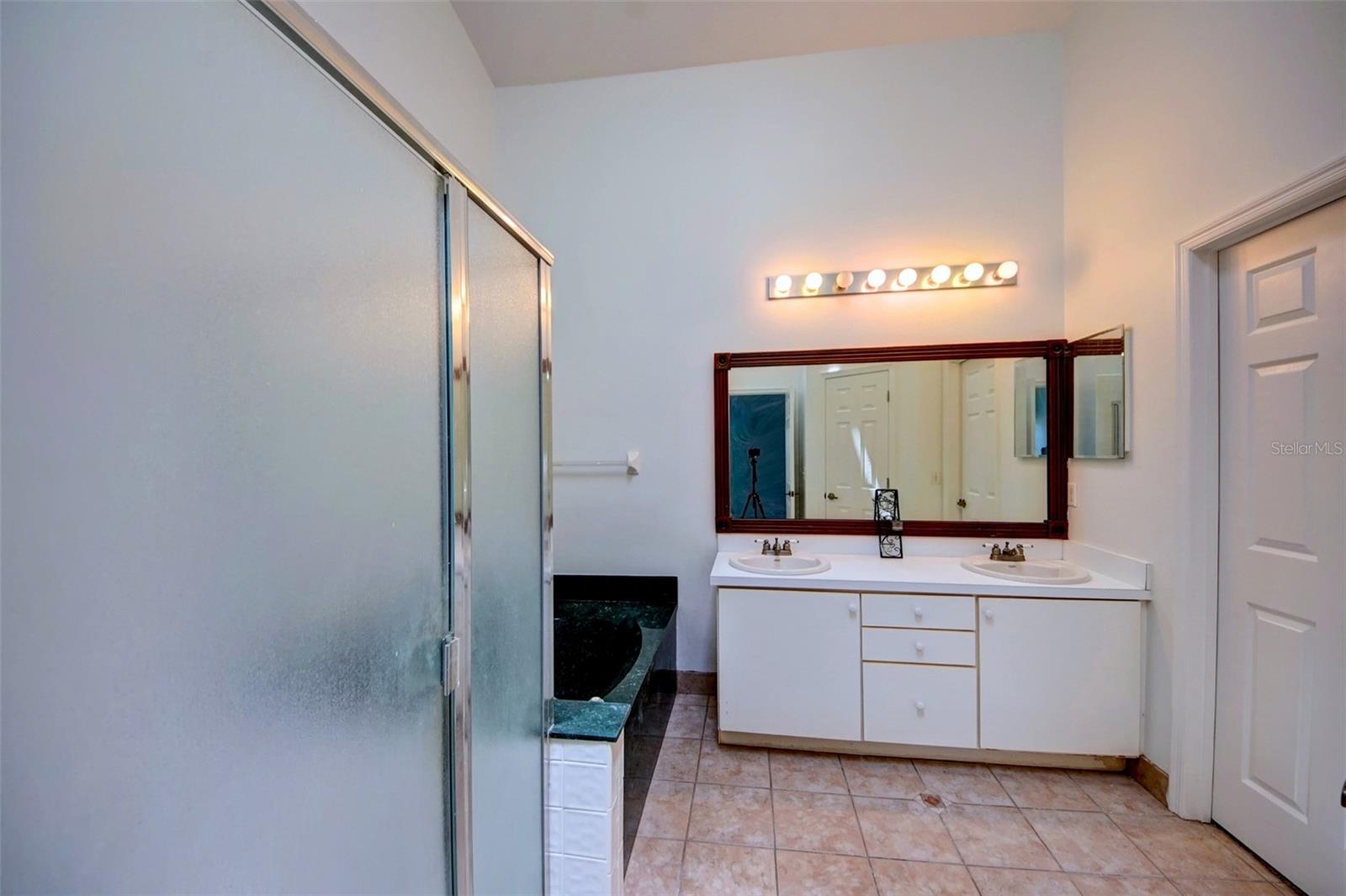 LAKE DAVENPORT ESTATES - Residential