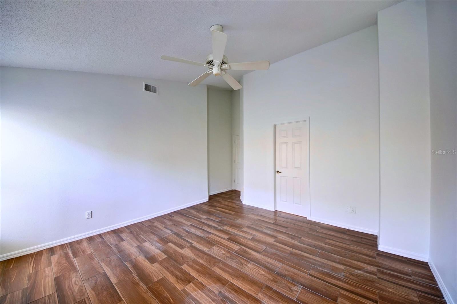 LAKE DAVENPORT ESTATES - Residential