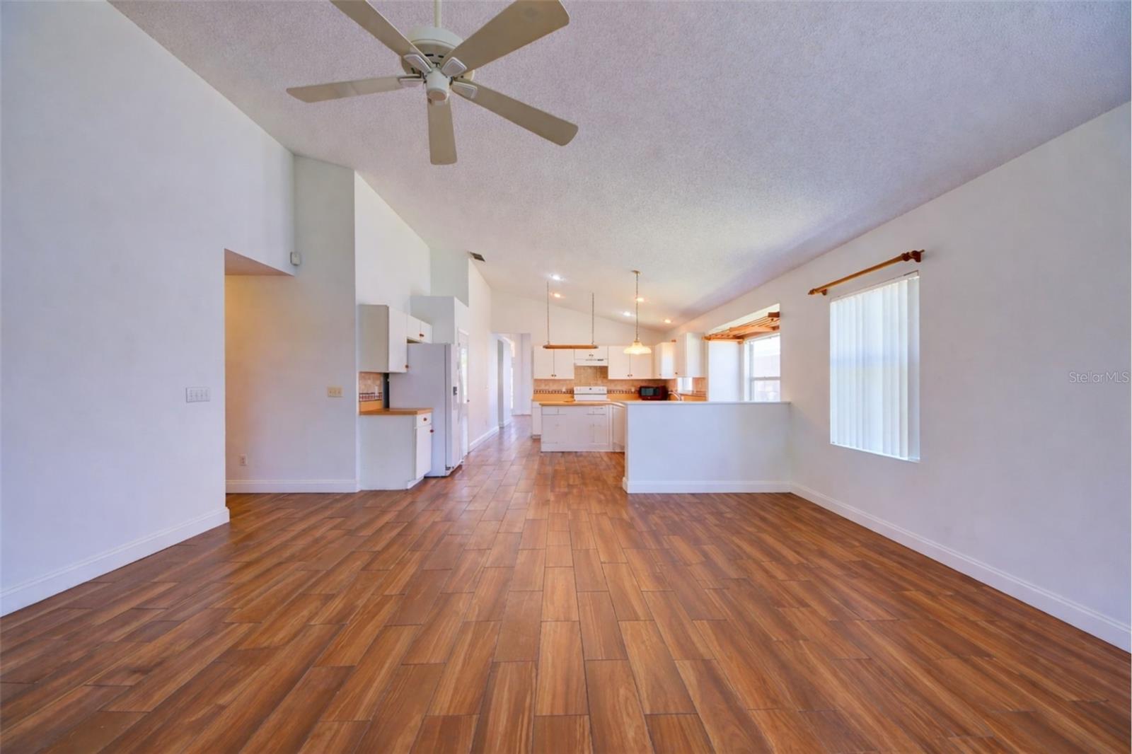 LAKE DAVENPORT ESTATES - Residential