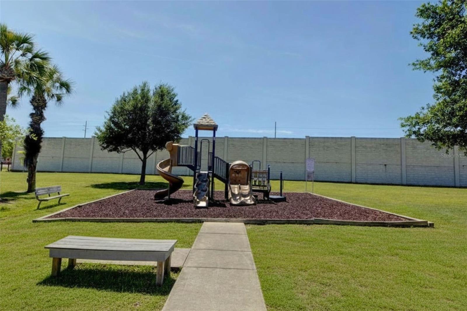 LAKE DAVENPORT ESTATES - Residential