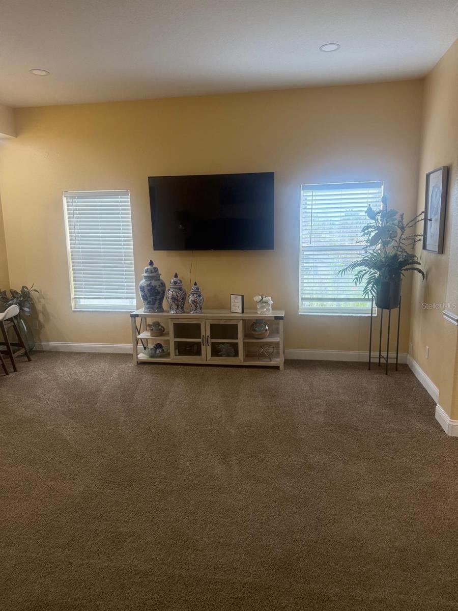 SUNSET ESTATES - Residential