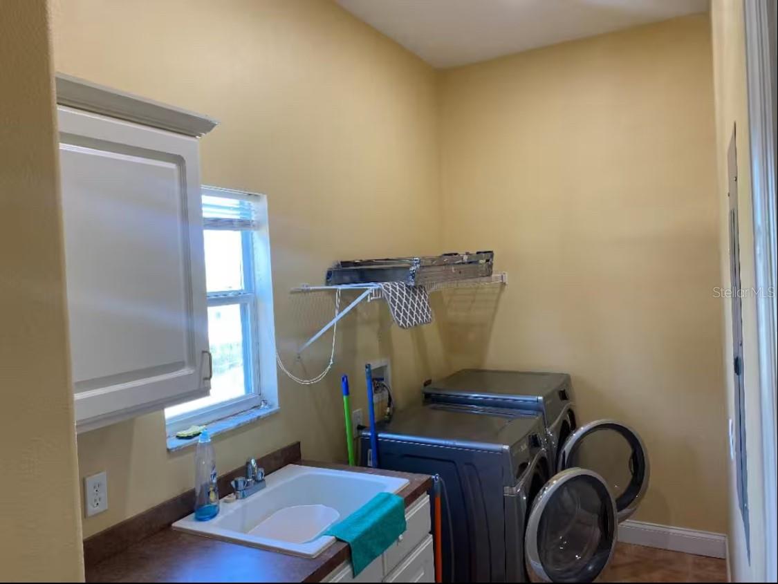 SUNSET ESTATES - Residential