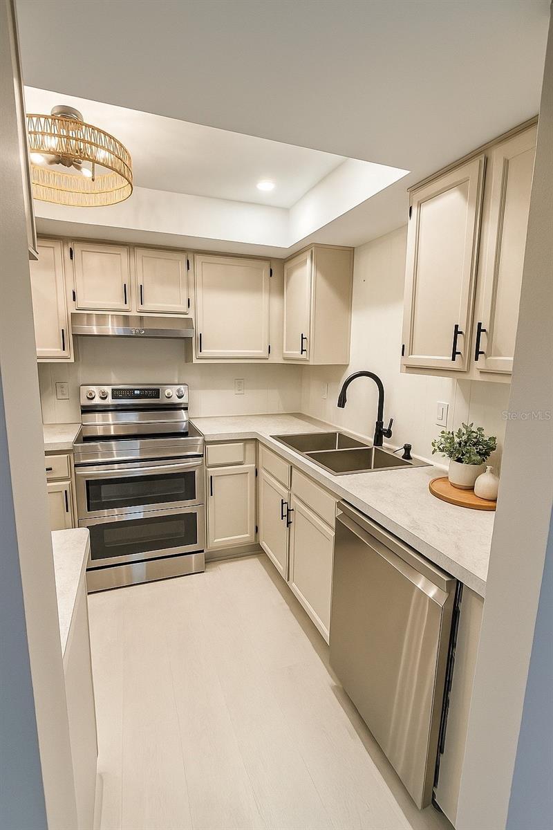 FAIRWAYS OF CAPRI PH 1 - Residential