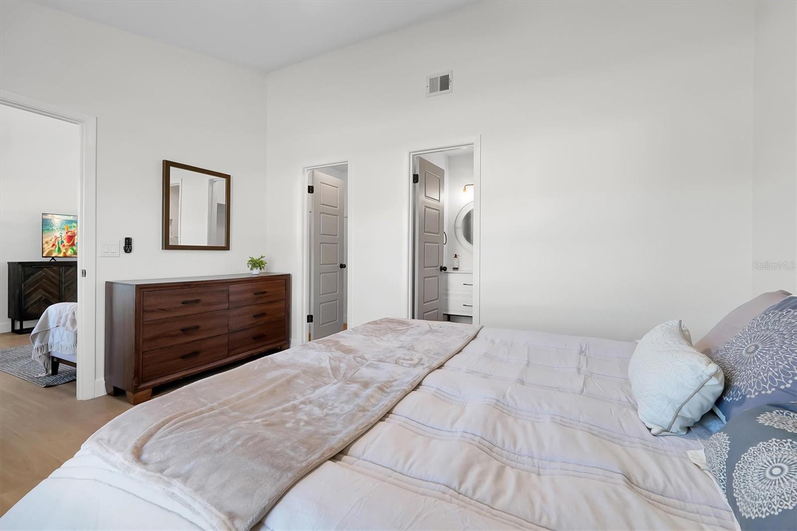 DELTONA LAKES UNIT 05 - Residential