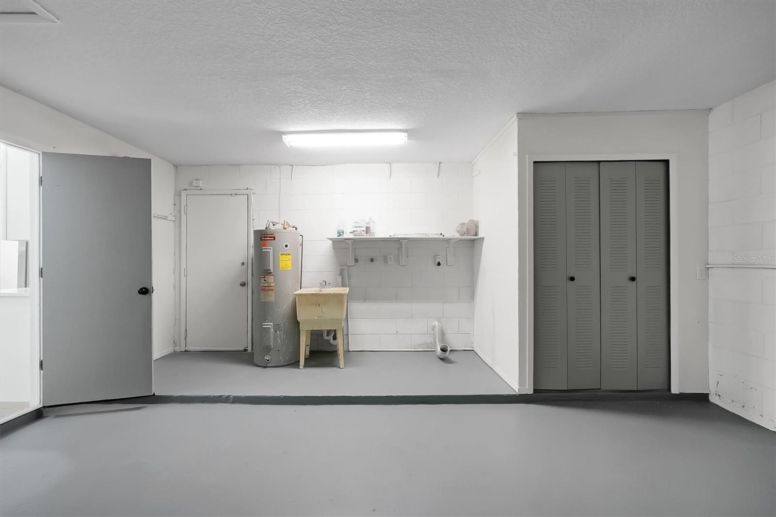 DELTONA LAKES UNIT 05 - Residential